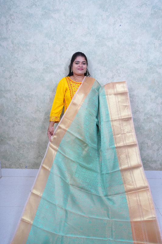 Elegant Green Kattan Silk Saree with Golden Border & Brocade Blouse