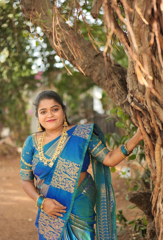 KANCHI SOFT SILK SAREE ( BLUE GREEN)