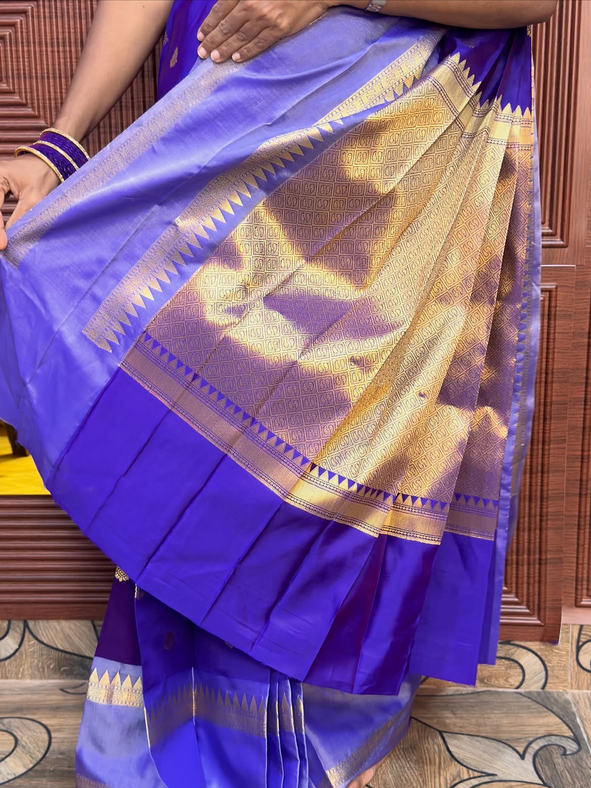 BANARASI SOFT SILK SAREE (Vaira Oosi)