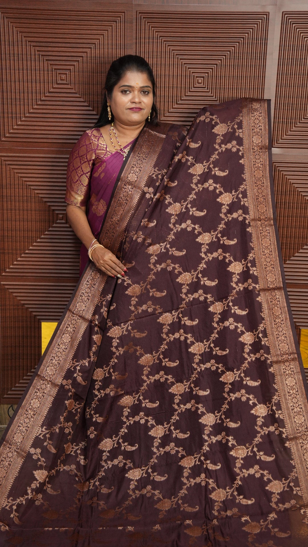 SEMI Georgette Saree
