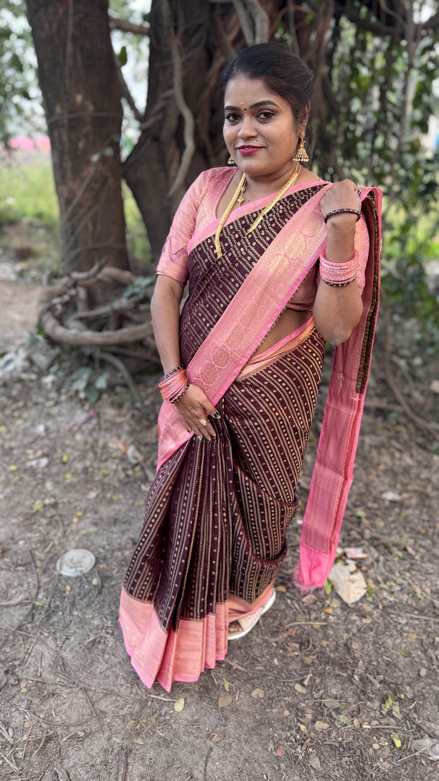 Vaira Oosi Warm Silk Sarees ( PEACH)