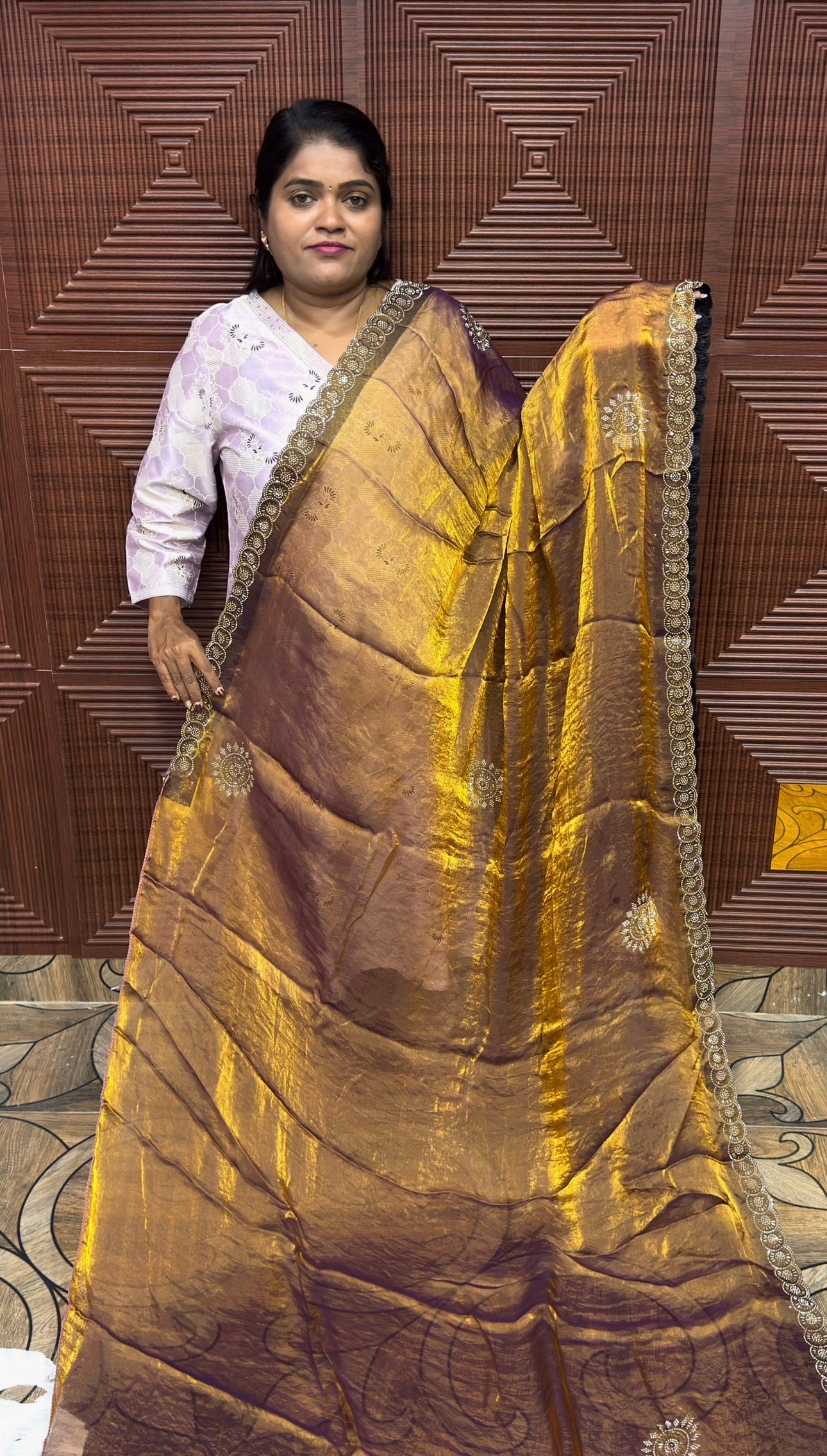 DESIGNER SAREE ( Hon)