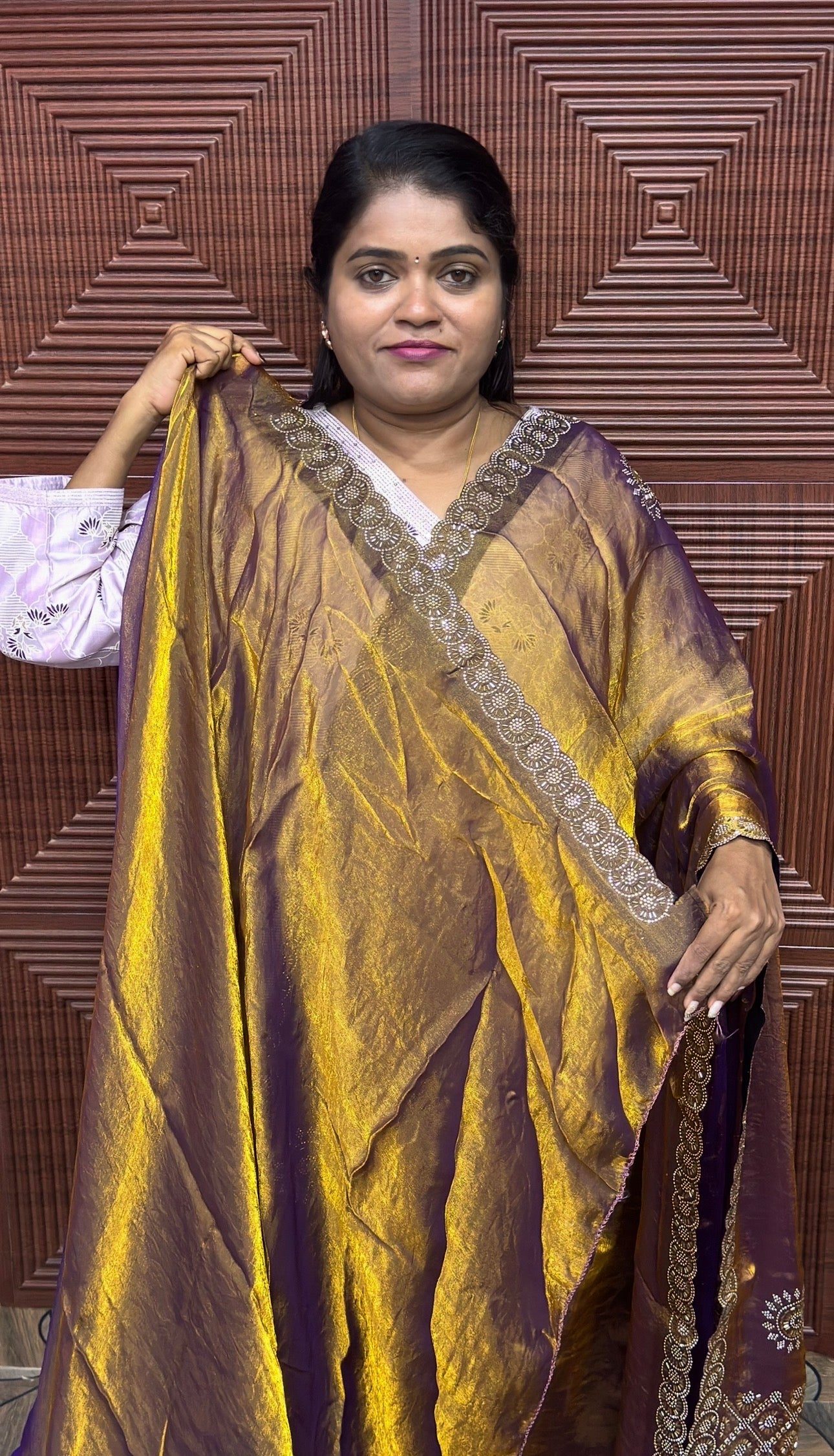 DESIGNER SAREE ( Hon)