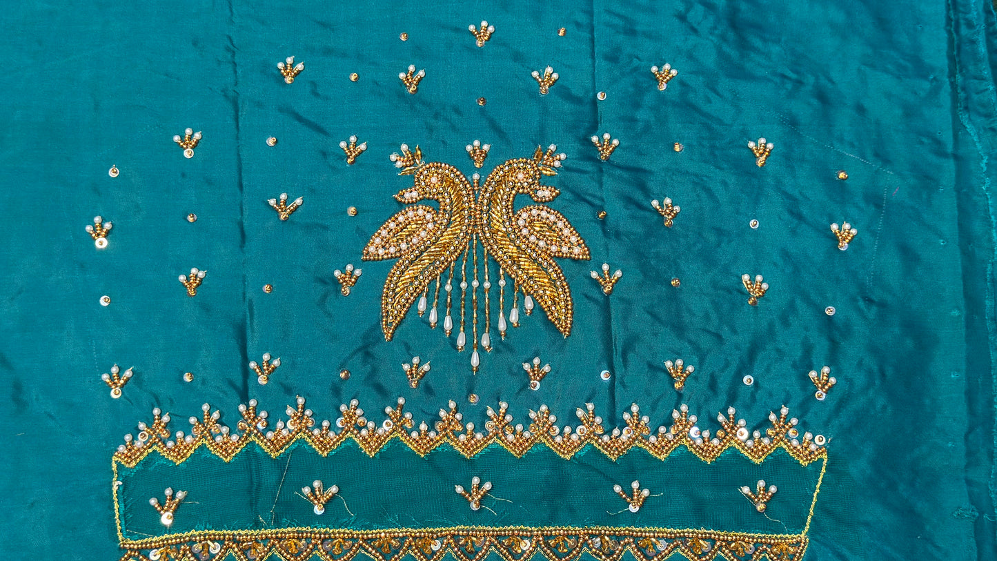 ✨ Elegant Aari Work Blouse Material ✨(grn)