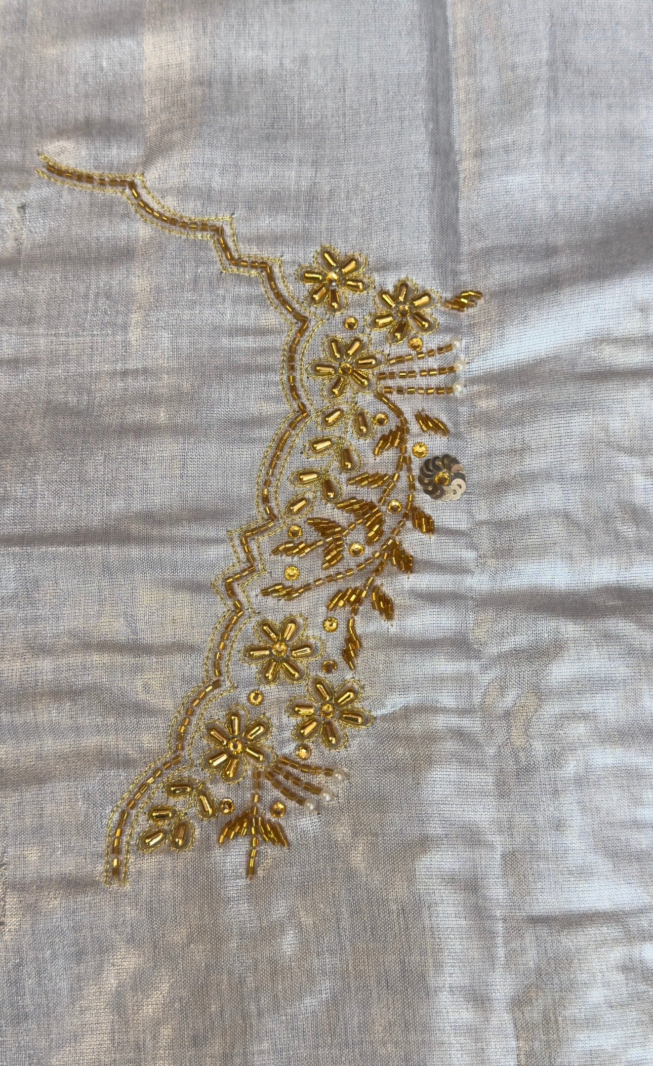 ✨ Elegant Aari Work Blouse Material ✨