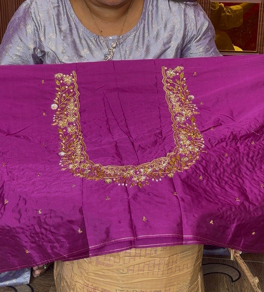 ✨ Elegant Aari Work Blouse Material ✨ (ch)