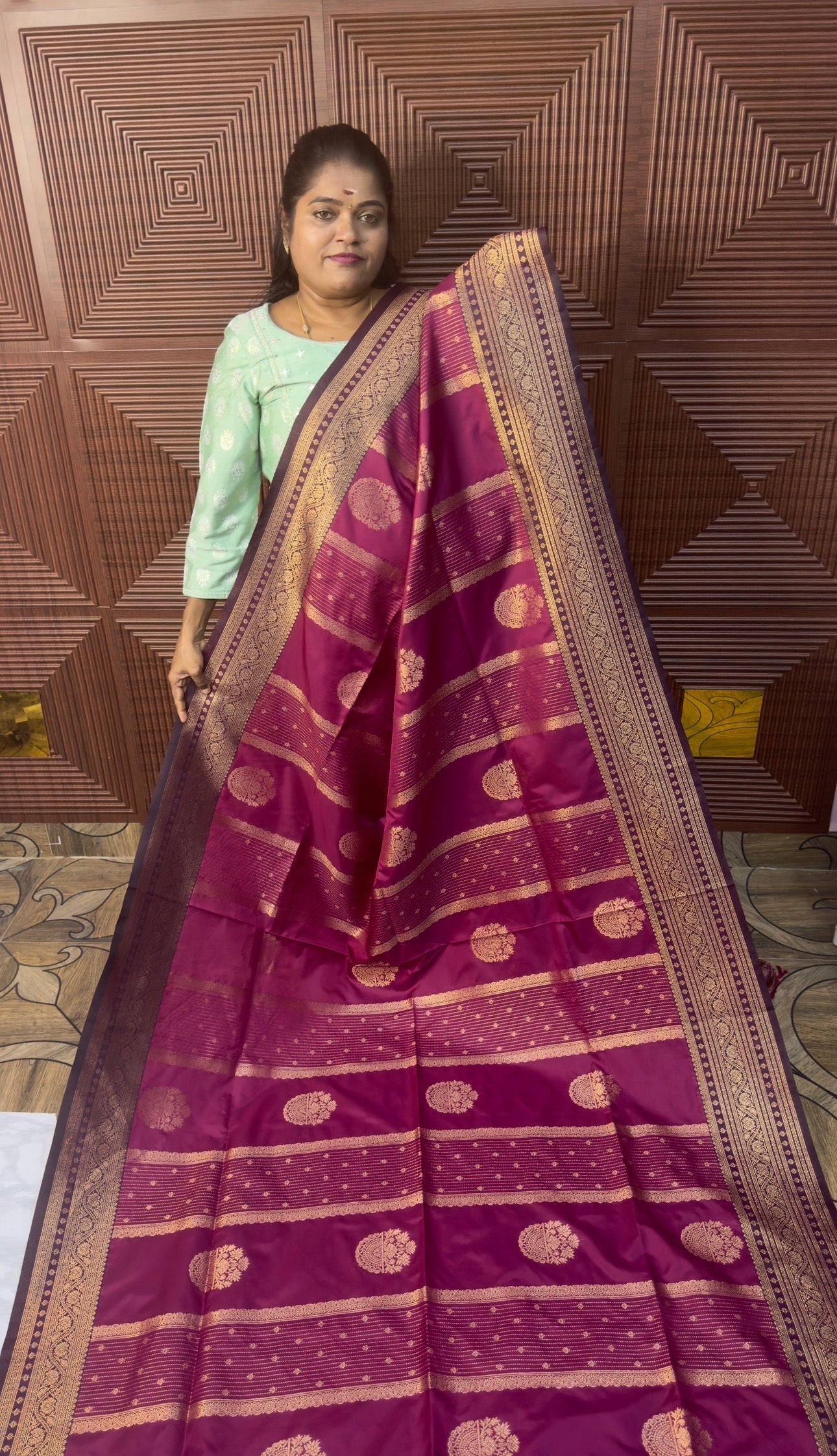 KANCHI SOFT SILK SAREE ( dr pk)