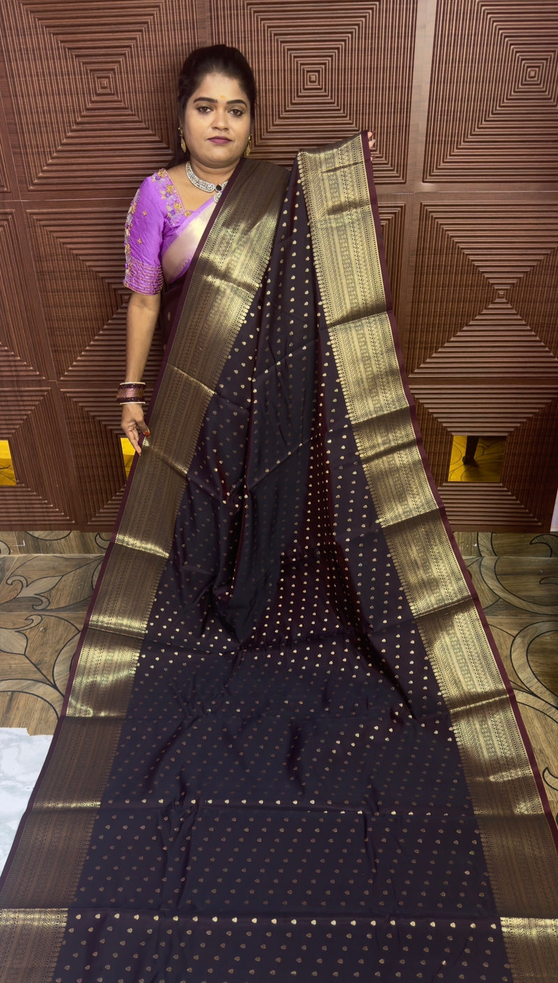 BANARASI SOFT SILK SAREE ( pre booking 15 days)