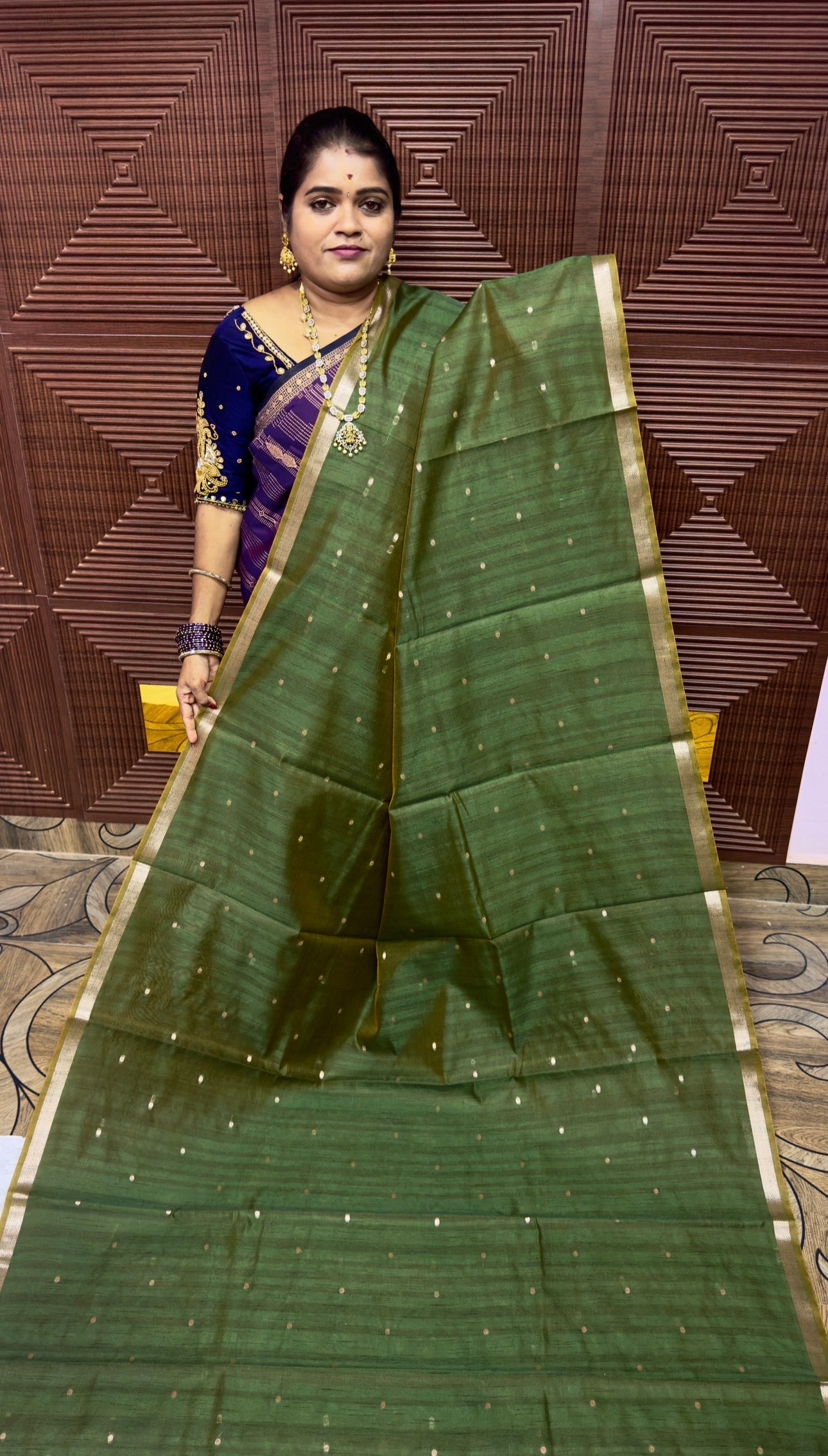 MAGESHWARI COTTON WITH CONTRAST BLOUSE (DARK GREEN )