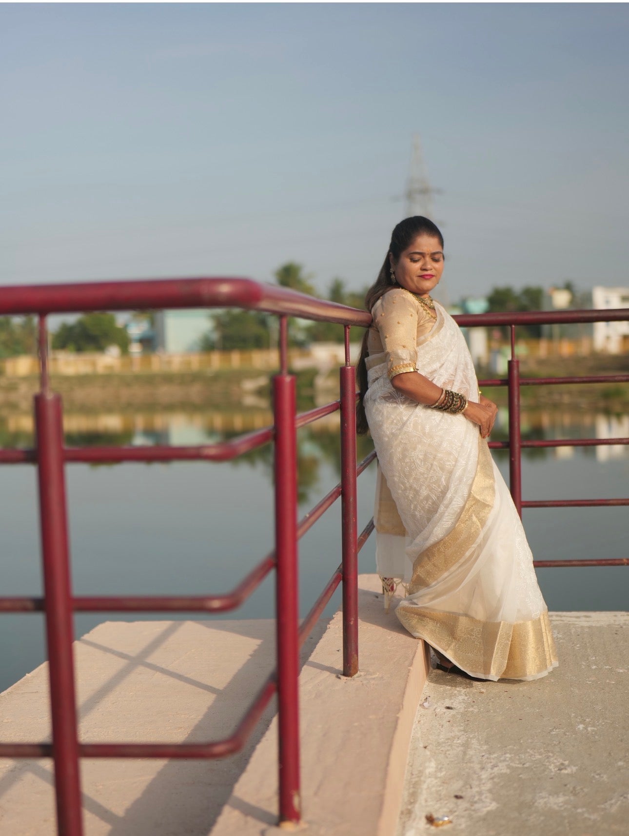 BANARASI SOFT SILK SAREE (White )