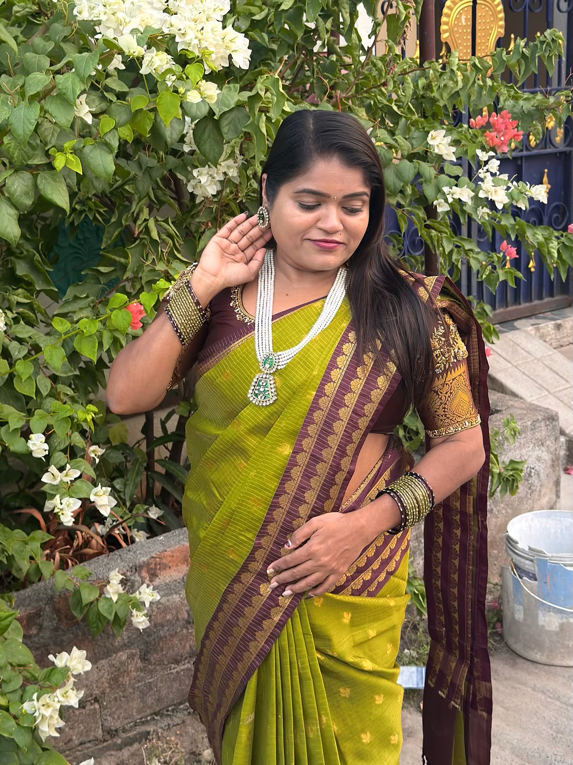 BANARASI SOFT SILK SAREE (GRASS GREEN )
