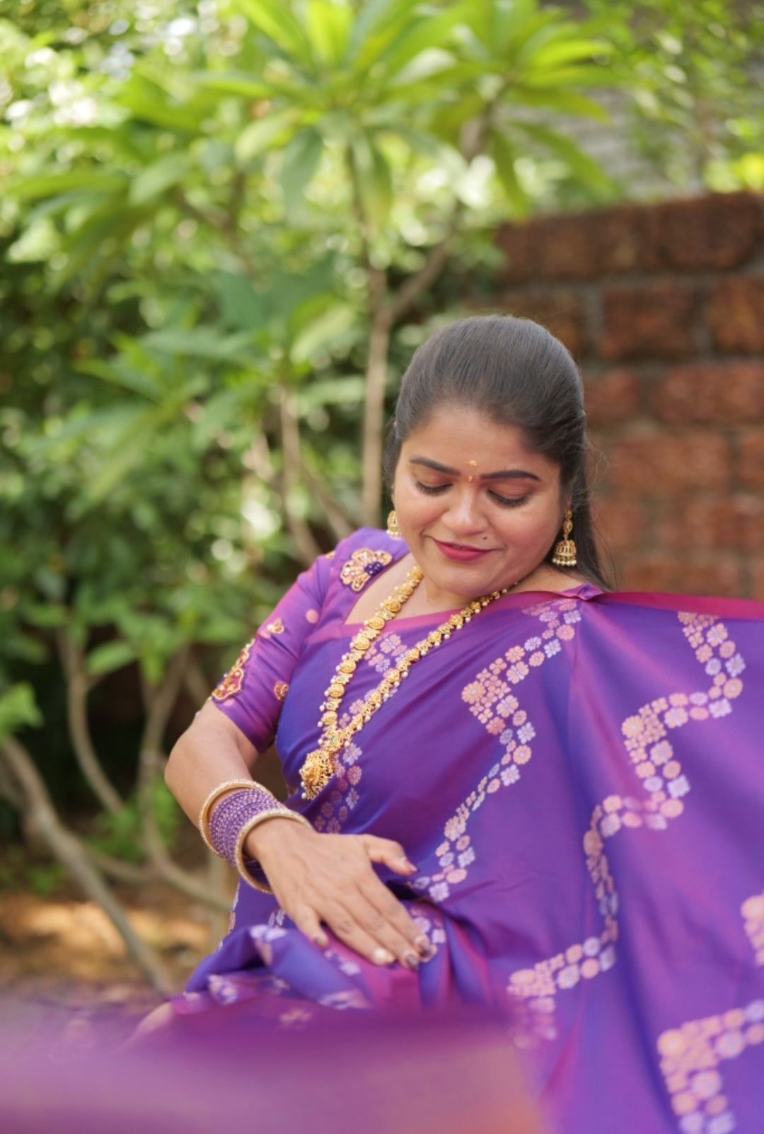 KANCHI SOFT SILK SAREE ( dark ) vo